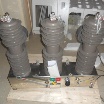 RCW27/15M Vacuum Type Auto Recloser